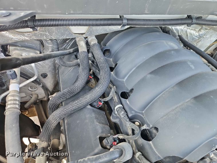 image for item EO8556 2015 Chevrolet Silverado 1500 Crew Cab pickup truck