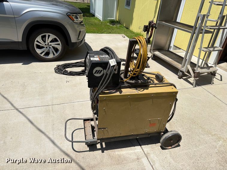 image for item EO8593 Hobart welder