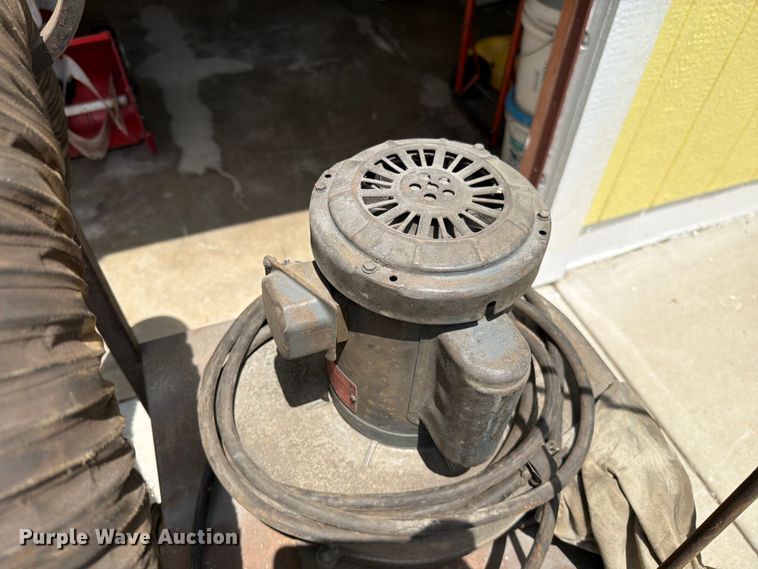 image for item EO8594 Ace A-72 dust collector