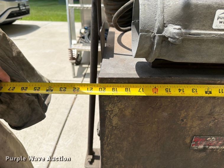 image for item EO8594 Ace A-72 dust collector