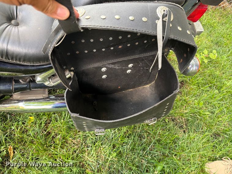 image for item EO8595 1997 Suzuki Intruder 800 motorcycle