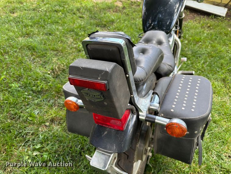 image for item EO8595 1997 Suzuki Intruder 800 motorcycle