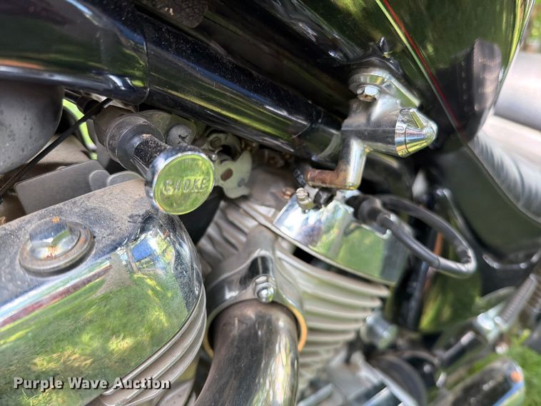 image for item EO8595 1997 Suzuki Intruder 800 motorcycle