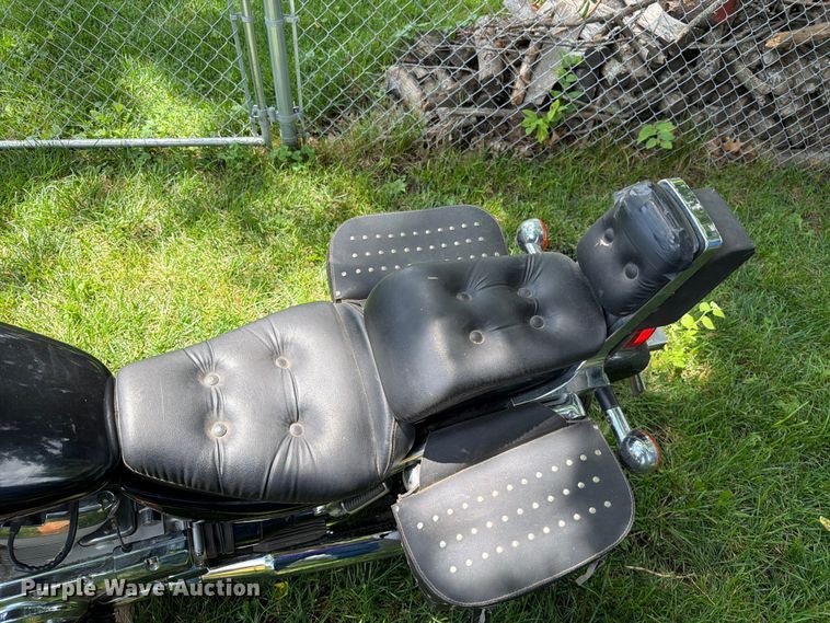 image for item EO8595 1997 Suzuki Intruder 800 motorcycle