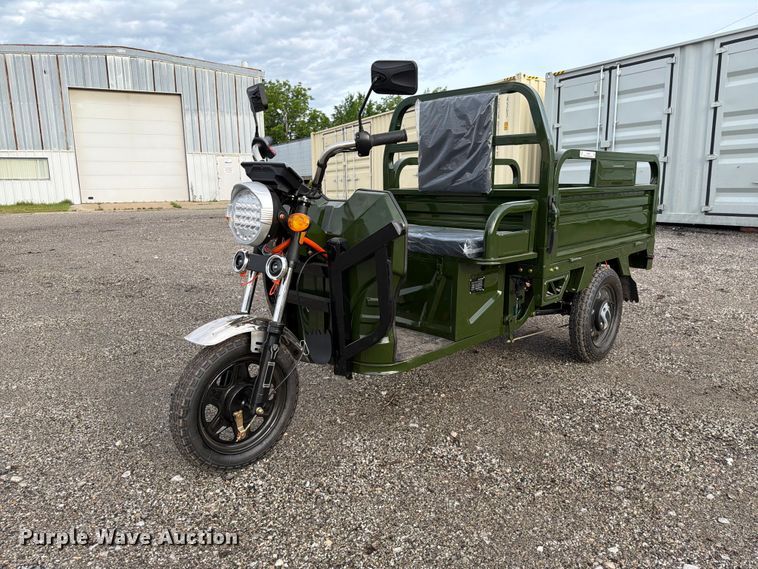 image for item EQ8043 2026 Fengxian Kairun EVT ET13 electric tricycle