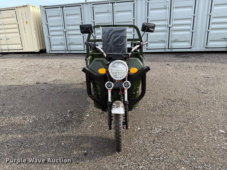 image for item EQ8043 2026 Fengxian Kairun EVT ET13 electric tricycle