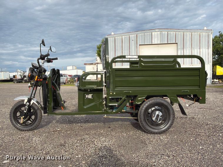 image for item EQ8043 2026 Fengxian Kairun EVT ET13 electric tricycle