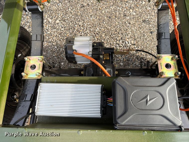 image for item EQ8043 2026 Fengxian Kairun EVT ET13 electric tricycle