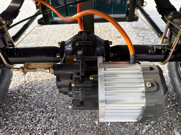 image for item EQ8043 2026 Fengxian Kairun EVT ET13 electric tricycle