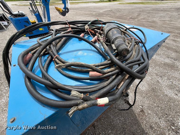 image for item EQ8051 Miller GPS-1500V welder