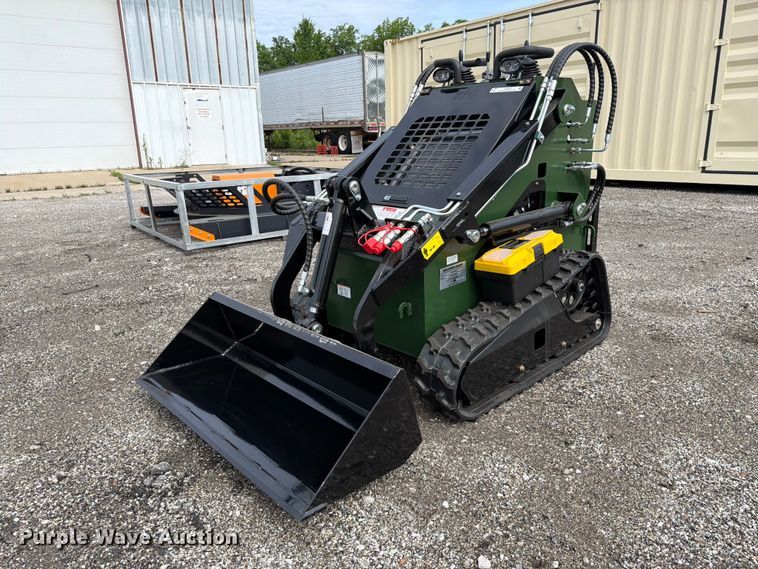 image for item EQ8057 2026 ZJG ZJ-380 compact utility loader