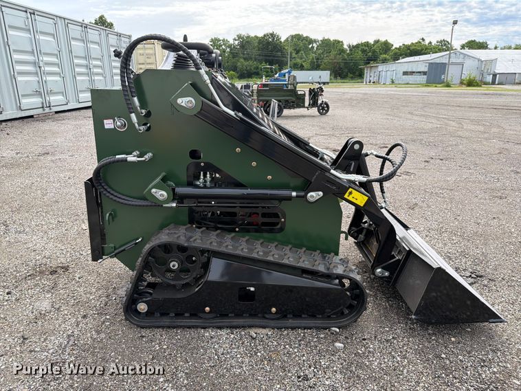 image for item EQ8057 2026 ZJG ZJ-380 compact utility loader