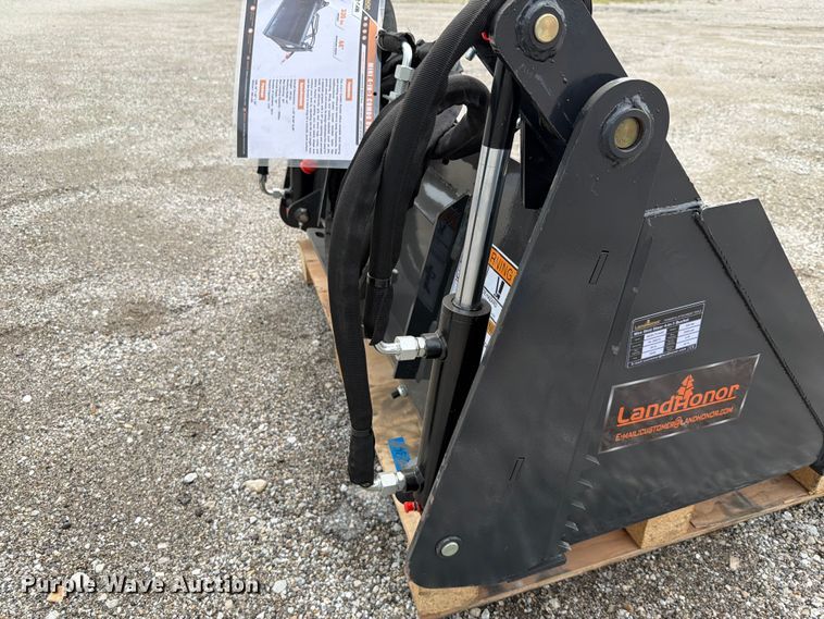 image for item EQ8066 2026 LandHonor MCB-72-44W compact utility loader 4-in-1 bucket