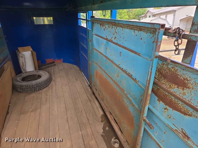 image for item ER1743 1971 Stidham Horse livestock trailer