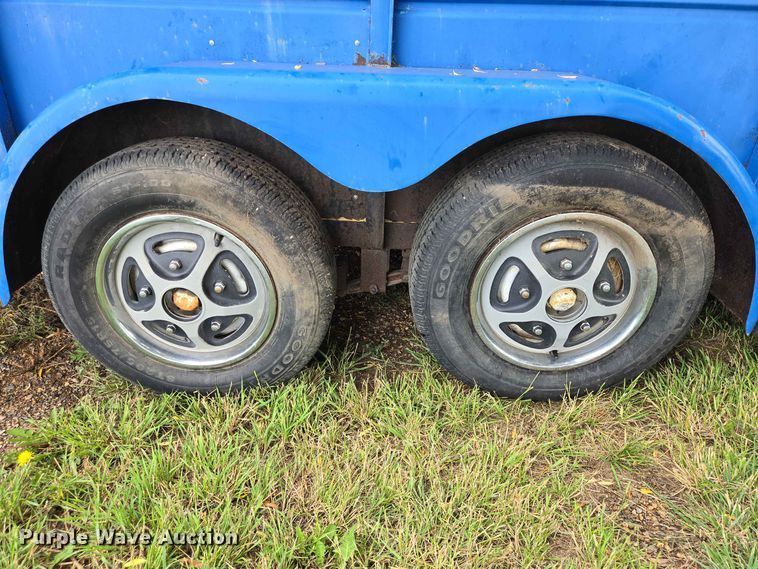 image for item ER1743 1971 Stidham Horse livestock trailer
