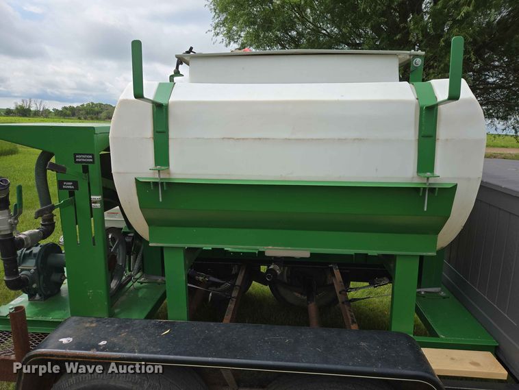 image for item ER1744 2013 Dressen Custom Trailers Turbo Turf hydroseeder