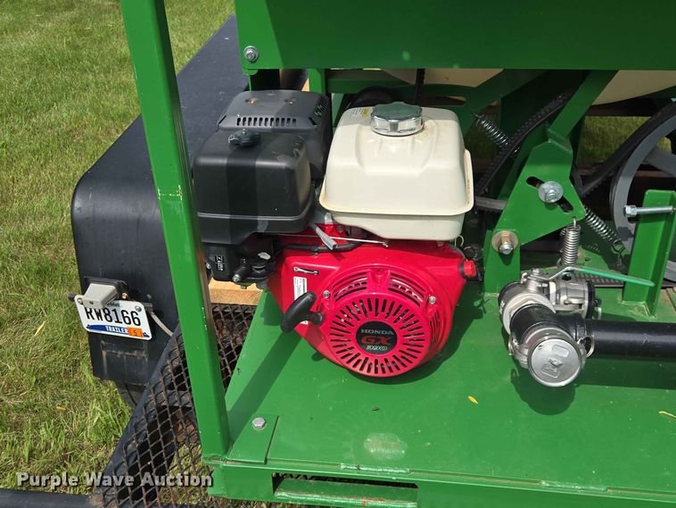 image for item ER1744 2013 Dressen Custom Trailers Turbo Turf hydroseeder