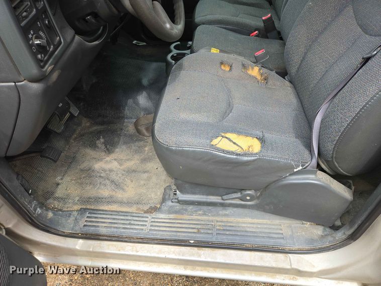 image for item ER1745 2005 GMC Sierra 1500 pickup truck
