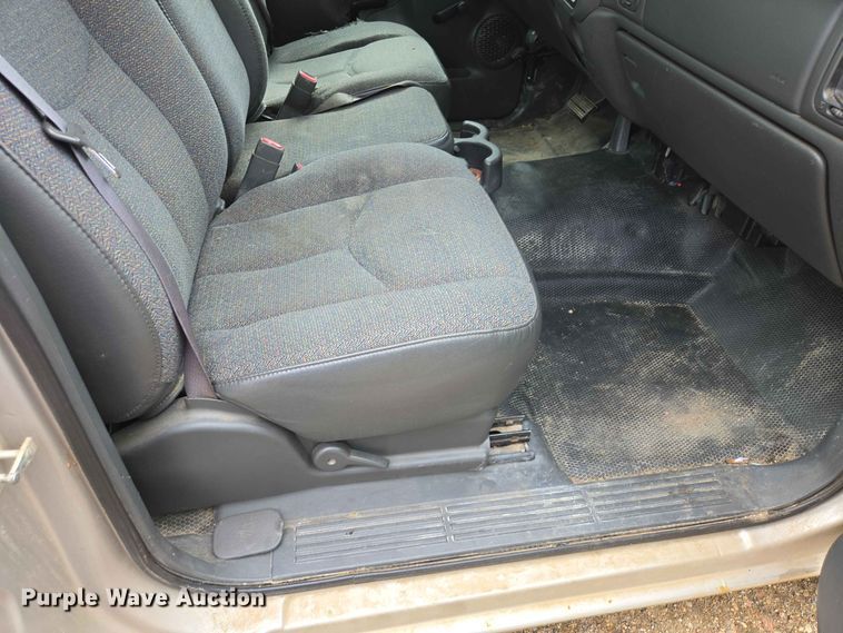 image for item ER1745 2005 GMC Sierra 1500 pickup truck