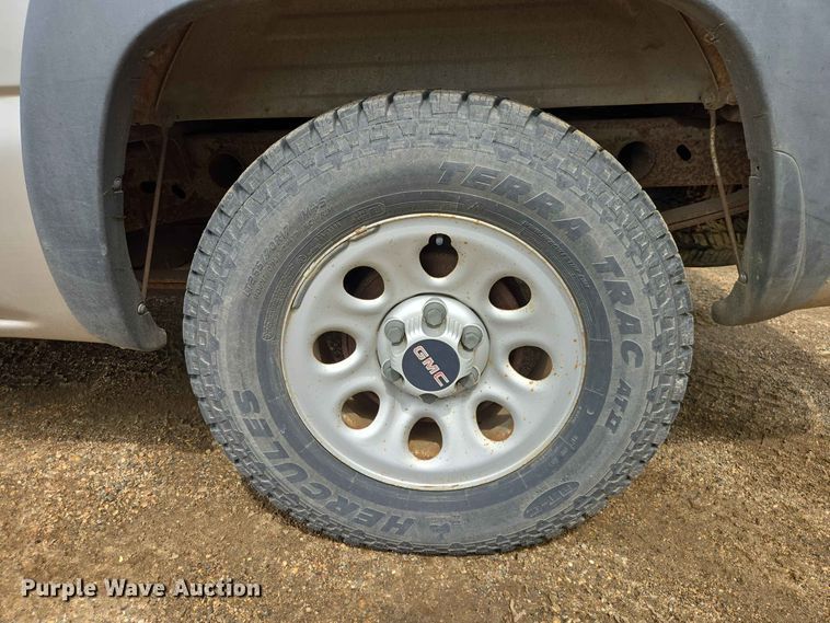 image for item ER1745 2005 GMC Sierra 1500 pickup truck