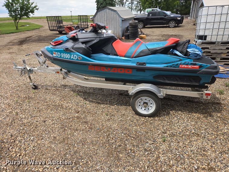 image for item ER1749 2018 Bombardier Seadoo Wake Pro 230 personal watercraft