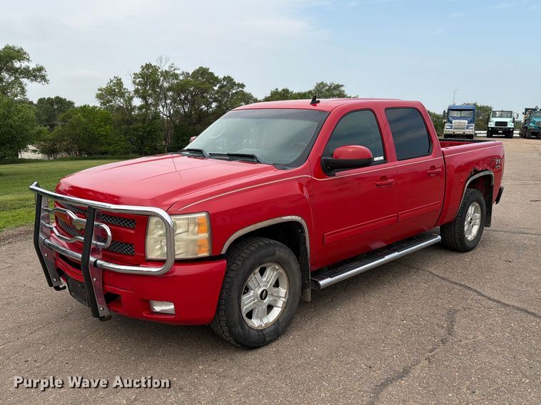 image for item ER1809 2011 Chevrolet Silverado Crew Cab pickup truck