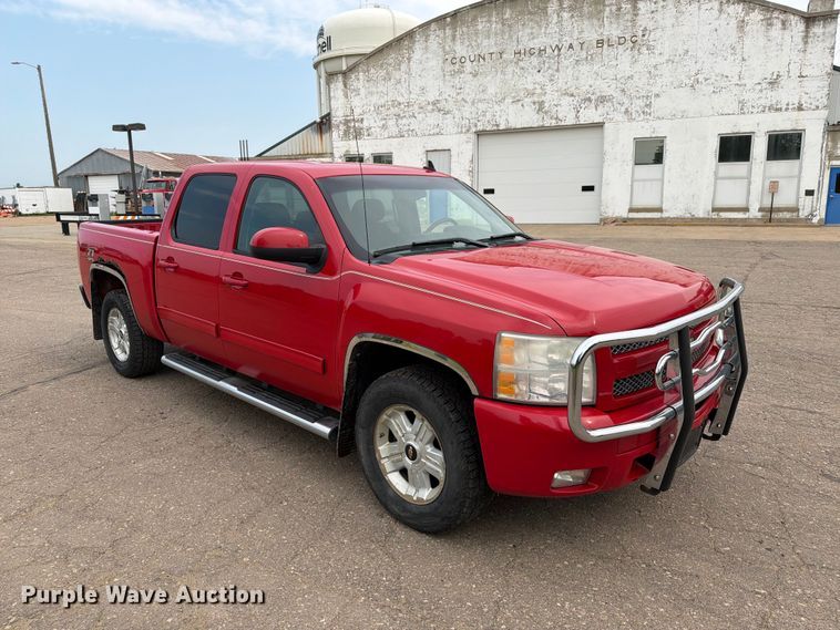image for item ER1809 2011 Chevrolet Silverado Crew Cab pickup truck