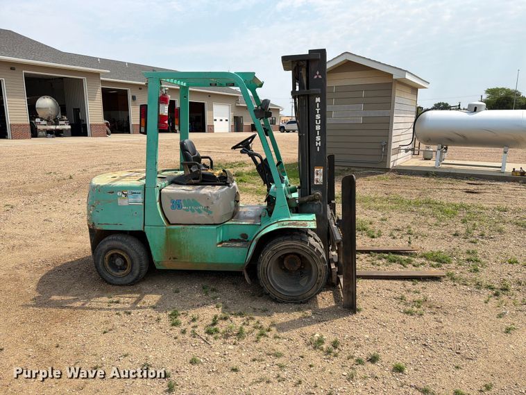 image for item ER1818 Mitsubishi FG35A forklift