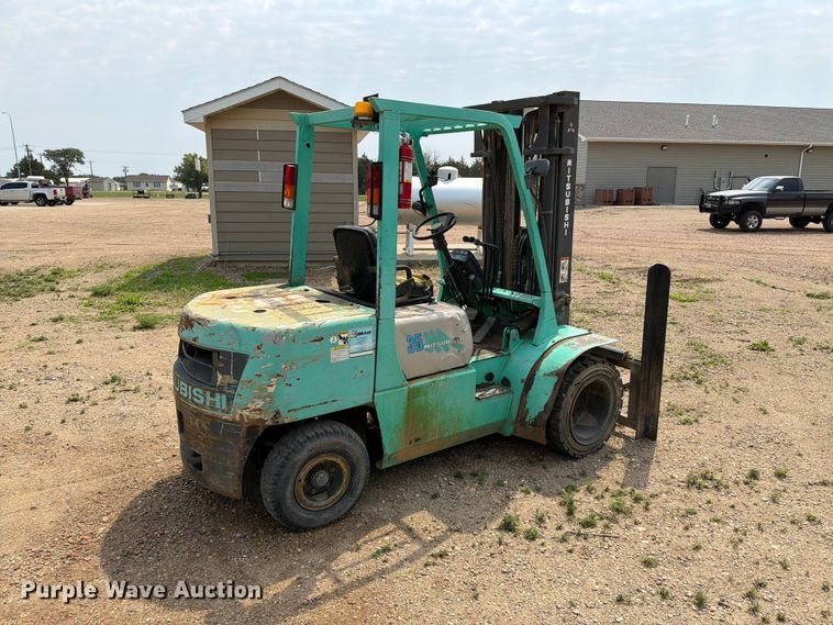 image for item ER1818 Mitsubishi FG35A forklift