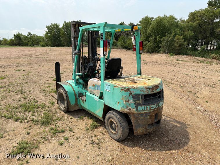 image for item ER1818 Mitsubishi FG35A forklift