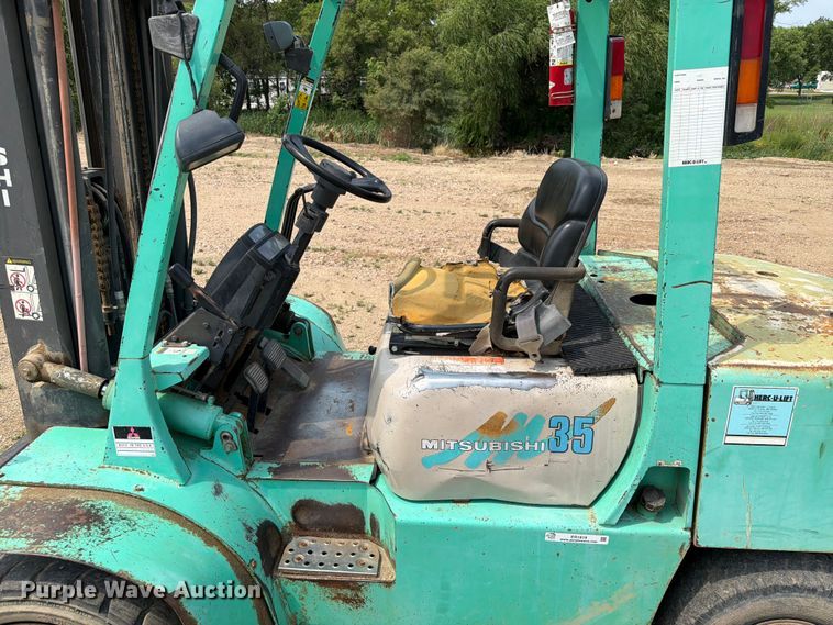image for item ER1818 Mitsubishi FG35A forklift