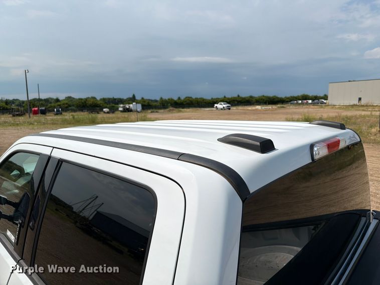 image for item ER1822 2023 Ford F250 Super Duty Crew Cab pickup truck