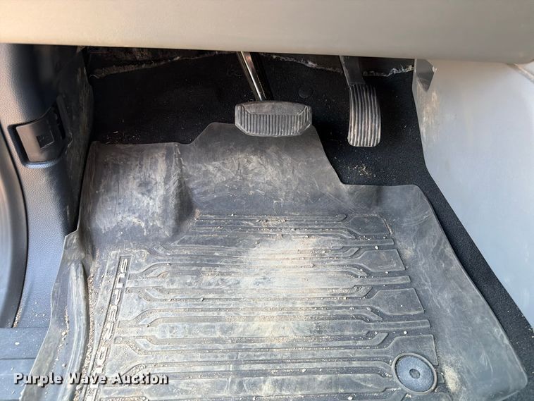 image for item ER1822 2023 Ford F250 Super Duty Crew Cab pickup truck