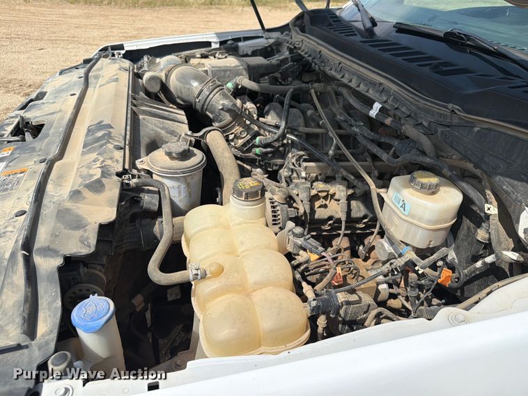 image for item ER1822 2023 Ford F250 Super Duty Crew Cab pickup truck