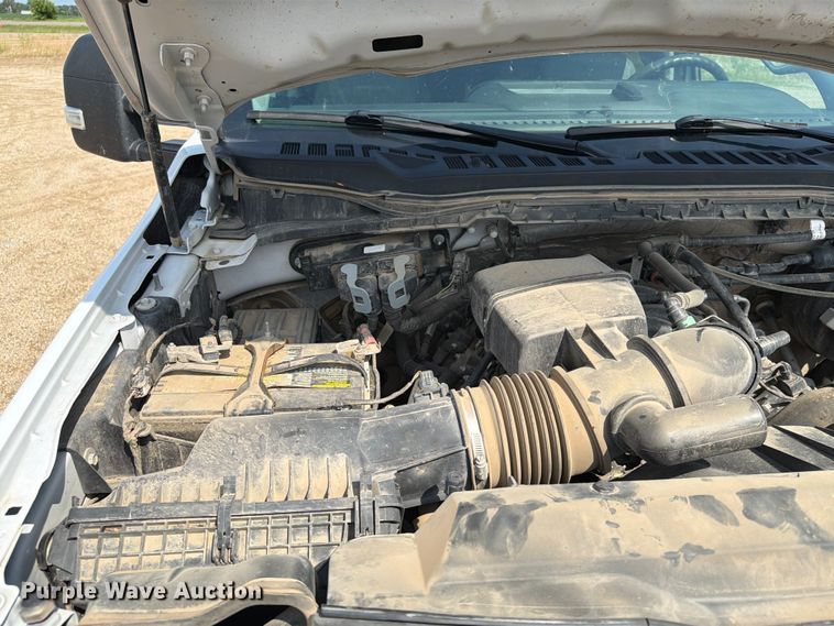 image for item ER1822 2023 Ford F250 Super Duty Crew Cab pickup truck