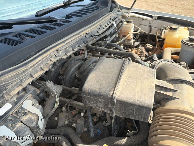 image for item ER1822 2023 Ford F250 Super Duty Crew Cab pickup truck