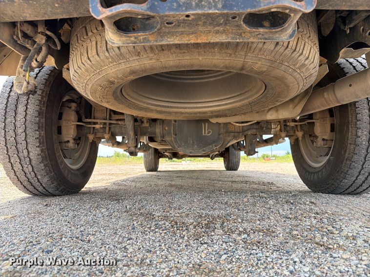 image for item ER1822 2023 Ford F250 Super Duty Crew Cab pickup truck