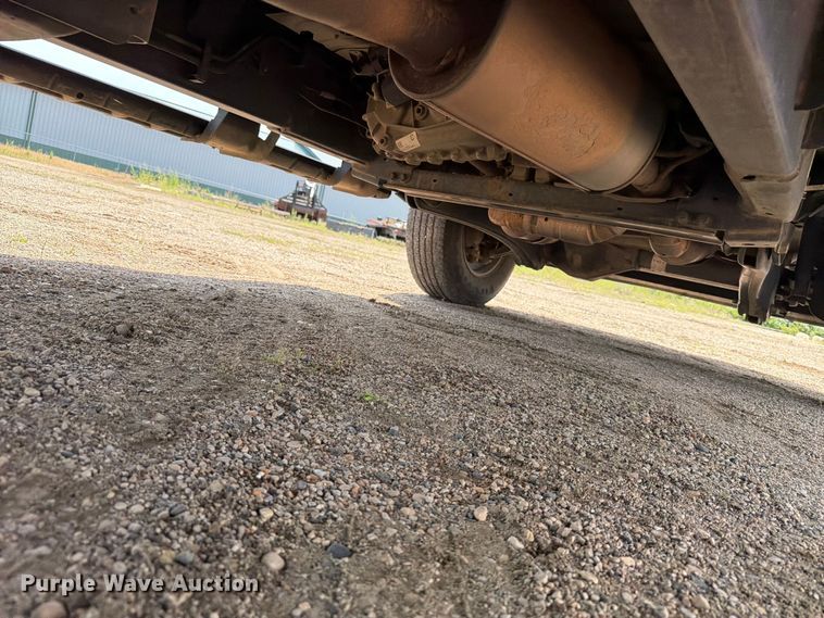 image for item ER1822 2023 Ford F250 Super Duty Crew Cab pickup truck