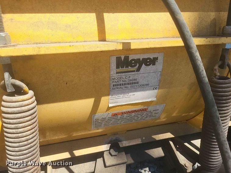 image for item ER3044 2002 Chevrolet Silverado 2500HD pickup truck