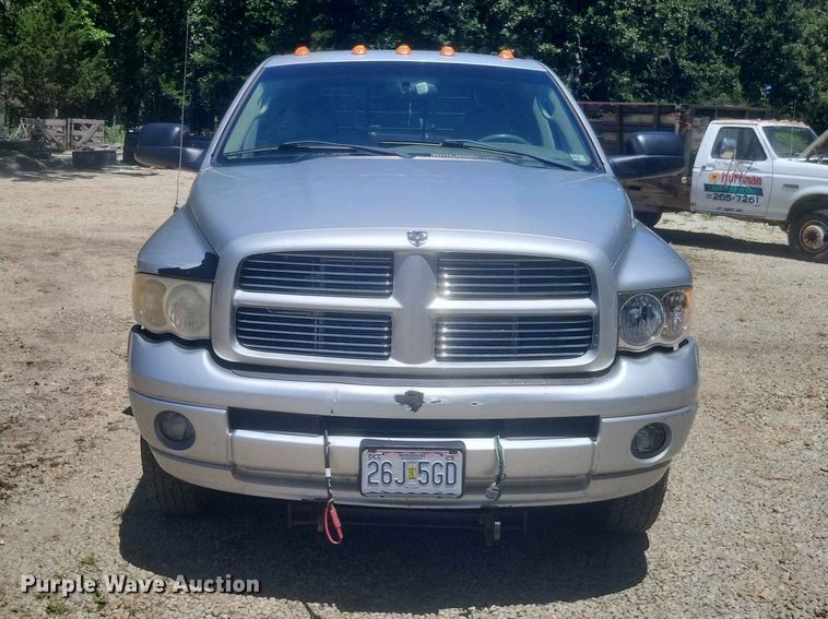 image for item ER3045 2005 Dodge Ram 3500 Ext. Cab dump flatbed pickup truck