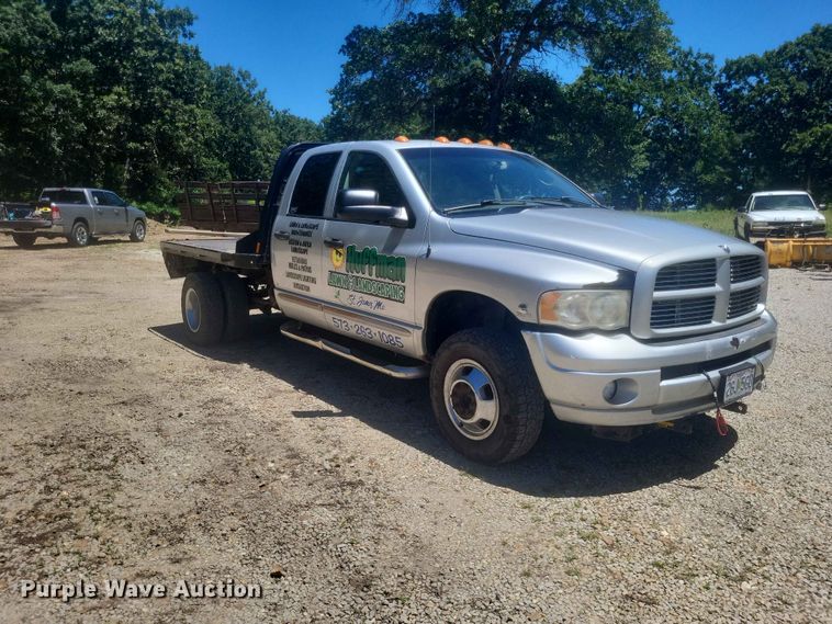 image for item ER3045 2005 Dodge Ram 3500 Ext. Cab dump flatbed pickup truck