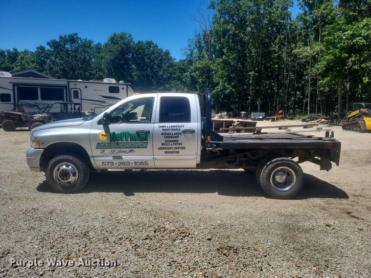 image for item ER3045 2005 Dodge Ram 3500 Ext. Cab dump flatbed pickup truck