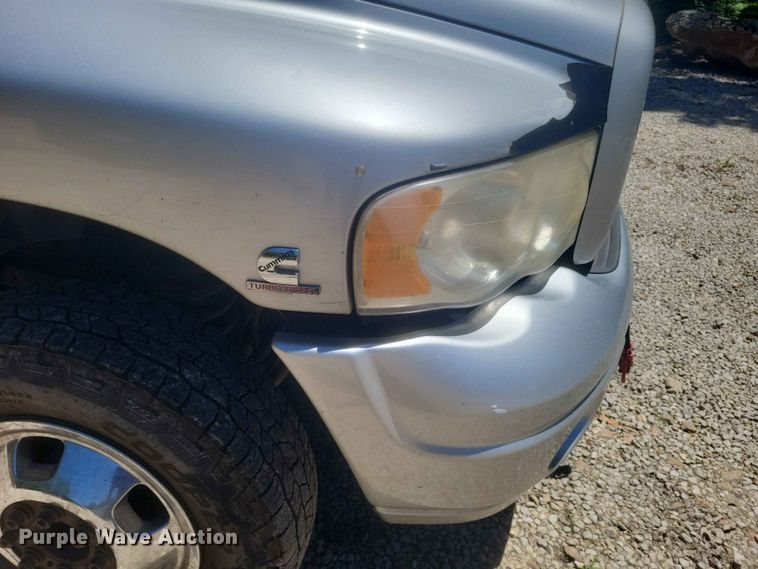image for item ER3045 2005 Dodge Ram 3500 Ext. Cab dump flatbed pickup truck