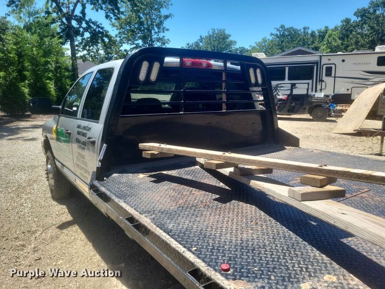 image for item ER3045 2005 Dodge Ram 3500 Ext. Cab dump flatbed pickup truck