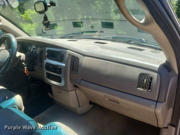 image for item ER3045 2005 Dodge Ram 3500 Ext. Cab dump flatbed pickup truck