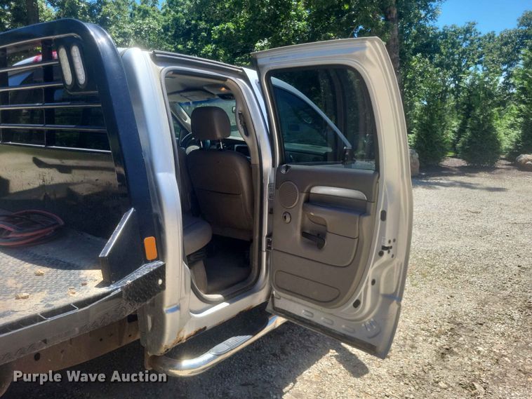 image for item ER3045 2005 Dodge Ram 3500 Ext. Cab dump flatbed pickup truck