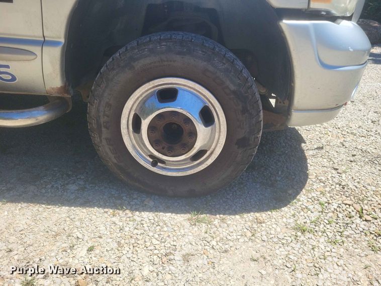 image for item ER3045 2005 Dodge Ram 3500 Ext. Cab dump flatbed pickup truck