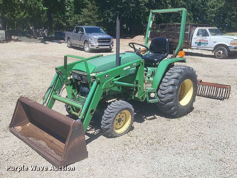 image for item ER3047 John Deere 790 MFWD tractor