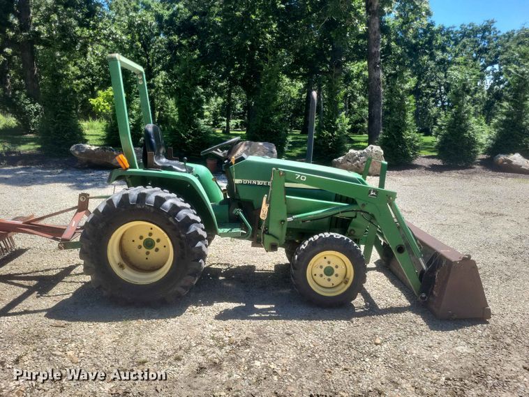 image for item ER3047 John Deere 790 MFWD tractor