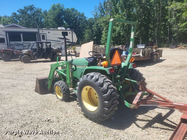 image for item ER3047 John Deere 790 MFWD tractor